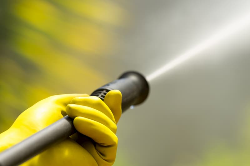 Three Ways Commercial Pressure Washing Can Help Your Business Grow